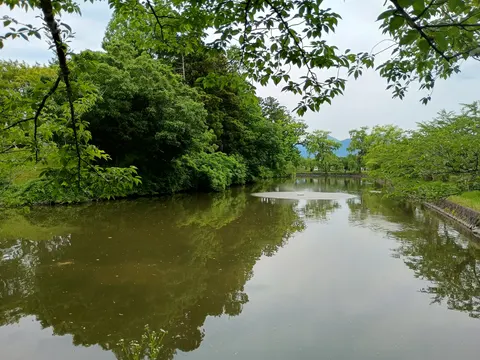 鶴ヶ岡城