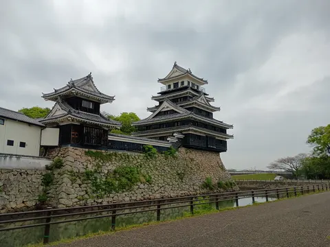 中津城